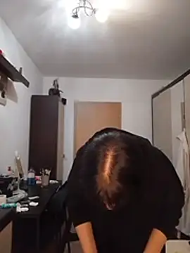 EmmaKrosss Chat XXX live