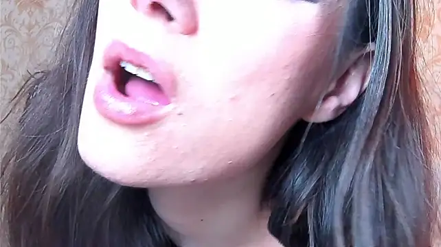 JuliaHuntsのライブXXXチャット