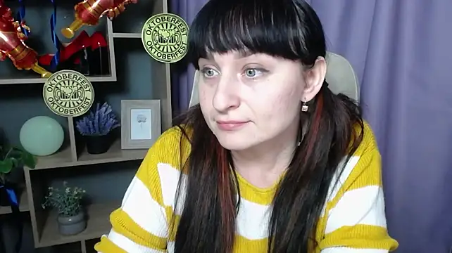 NinaFlawlees' Live XXX Chat