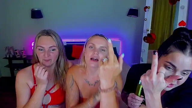 MagicEyess Adlı Modelin Canlı XXX Sohbeti