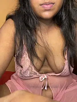 Nethmi156 Adlı Modelin Canlı XXX Sohbeti