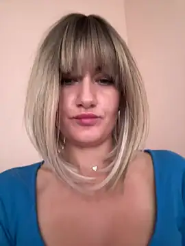 Онлайн чат XXX LunaFoxs