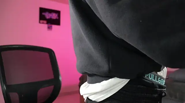 trieone Chat XXX live