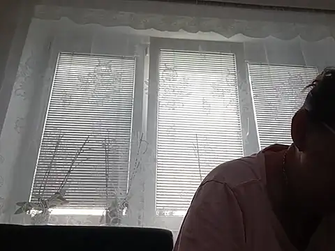Show modela Jahudka47 na web-kameri
