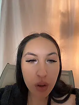 Lucy_doll22 Live XXX-Chat