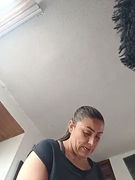 maynor_1998 Live XXX-chat