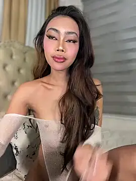 Innocent_yanixx69's Webcam Show