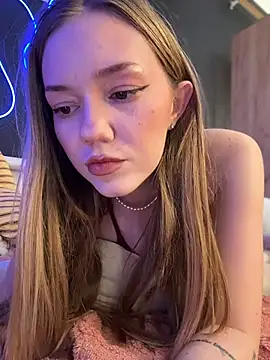 MilaMoone Live XXX-Chat