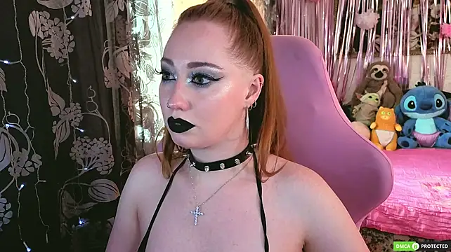 Chatroom XXX en direct de TinaBrook