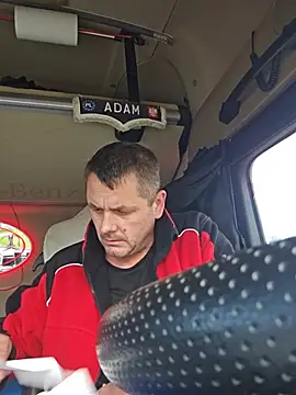 adas- – Naživo XXX chat