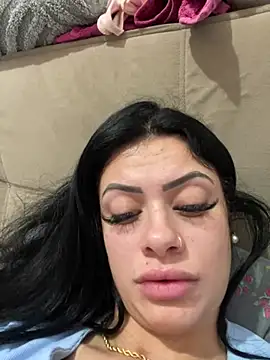 Chat +18 de belababyy ao vivo