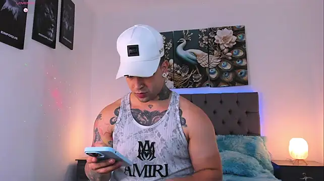 Mathew_Colee Live XXX-Chat