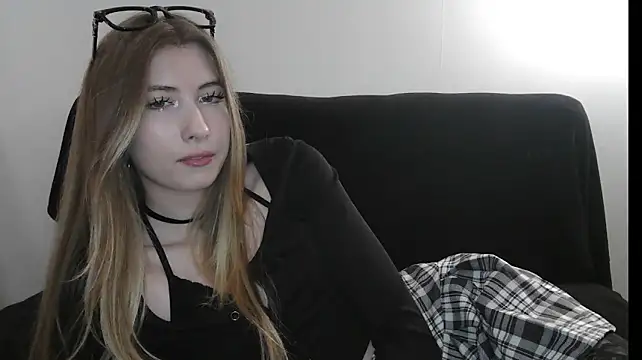 ErikaShyy 现场XXX聊天