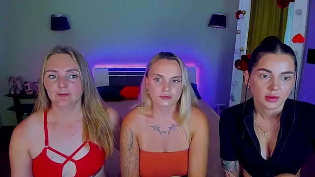 XXX chat uživo modela MagicEyess