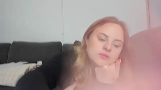 bigboobybaby@xh Chat XXX in diretta