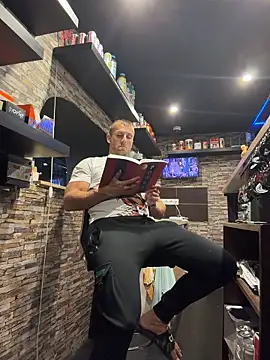 Chat XXX en directo de Johnytrain