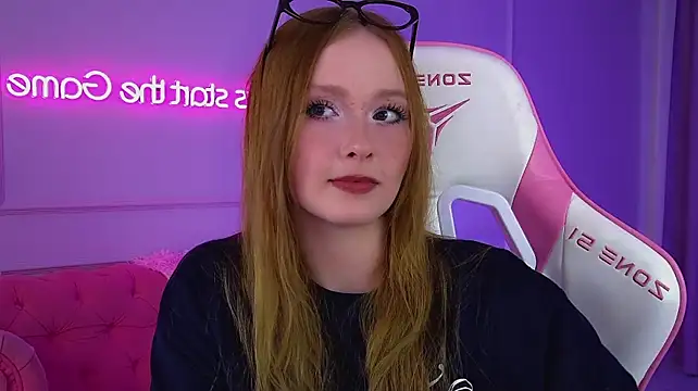AgataFoxley élő XXX-chatje
