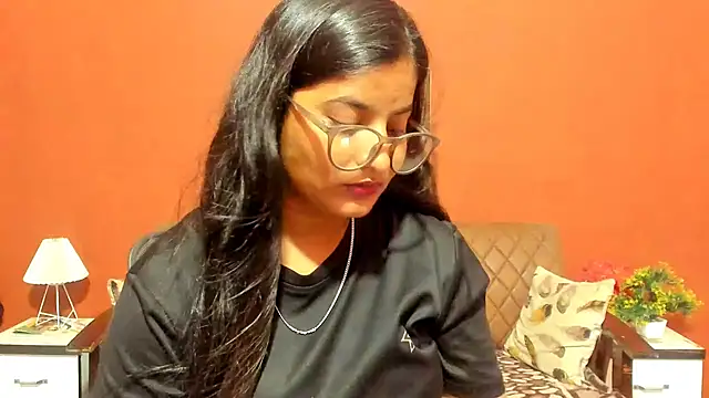 Jasmine_Jaey1's Live XXX Chat
