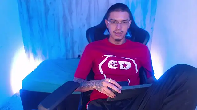 Tayson_Hot Live XXX-Chat