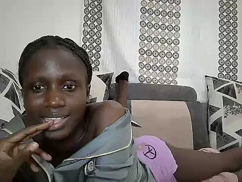 Nylamoon1 Chat XXX in diretta