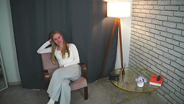 AlbertinaIenco Chat XXX in diretta
