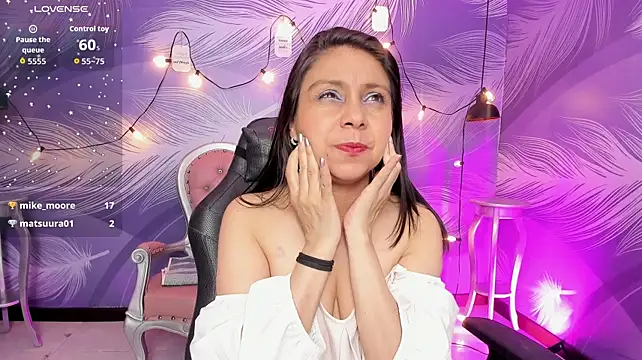 แชท XXX สดของ MelissaSanz1
