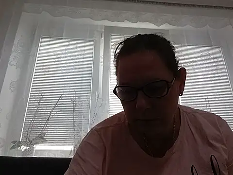 Jahudka47's Live XXX Chat