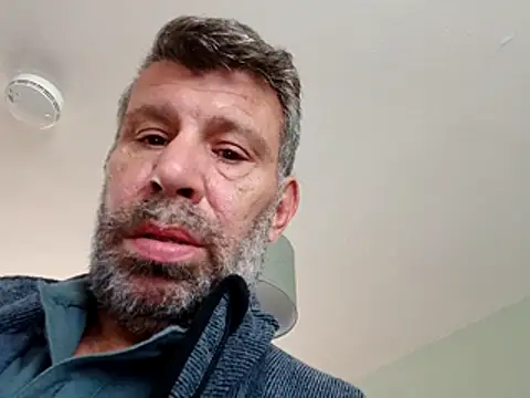 Chat +18 de stud2512 ao vivo