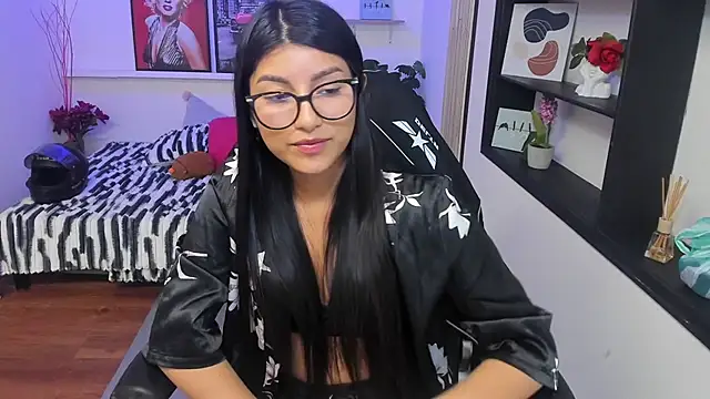 Živý XXX chat Hailey_Adams