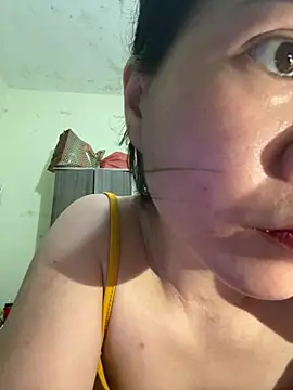 XXX chat uživo modela MEOMUP01