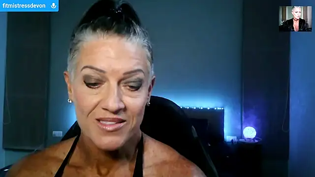 Devon2020 Live XXX Chat