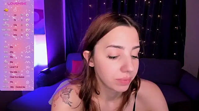 Chatroom XXX en direct de CharliGrace_