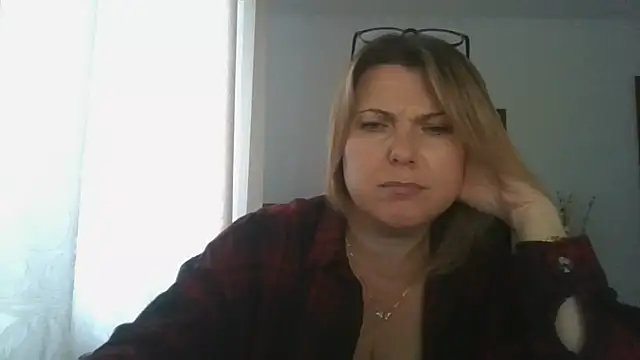 Chat XXX en directo de ElenaLove888