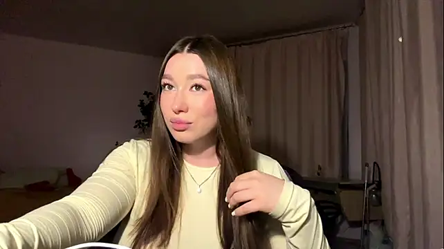 WrongRoyal's Live XXX Chat