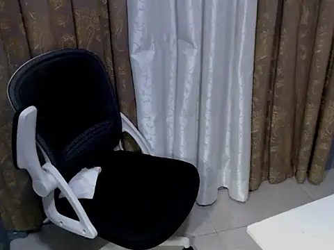 BigCOCK_Victoria69 Adlı Modelin Canlı XXX Sohbeti