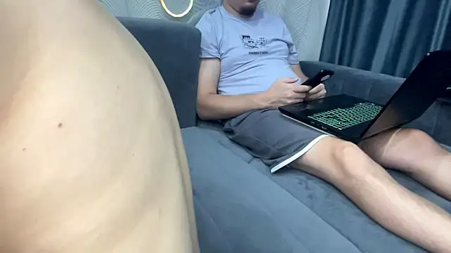 ebikii's Live XXX Chat