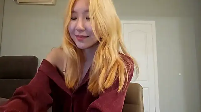 Chat +18 de IoneGray ao vivo