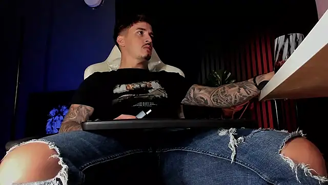uptomatty Live XXX-Chat