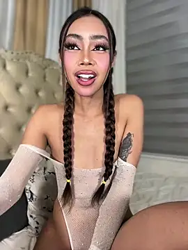 Innocent_yanixx69's Live XXX Chat
