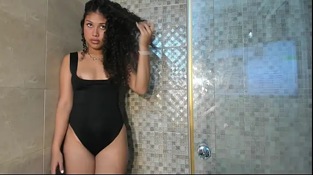 samanta_chavez's Live XXX Chat