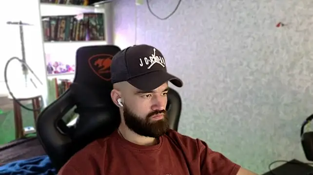 XXX chat uživo modela _Serious_Man
