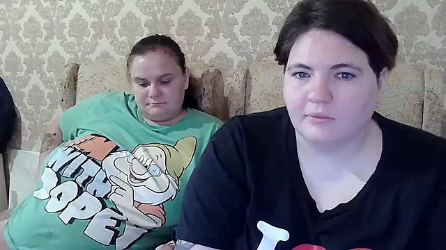 EmmaXKristall Chat XXX in diretta