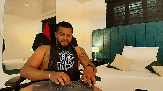 Bruno_Silva_ live XXX chat