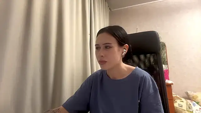 AteEtonian's Live XXX Chat
