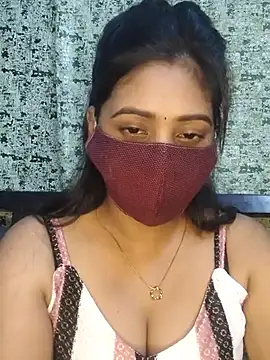 Monalisha_G élő XXX-chatje