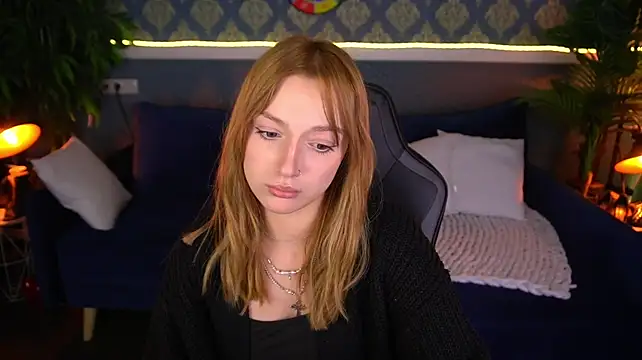 Živý XXX chat LizzaMoonn
