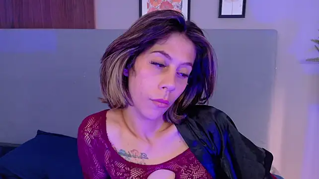 ZoeyPetit live XXX chat