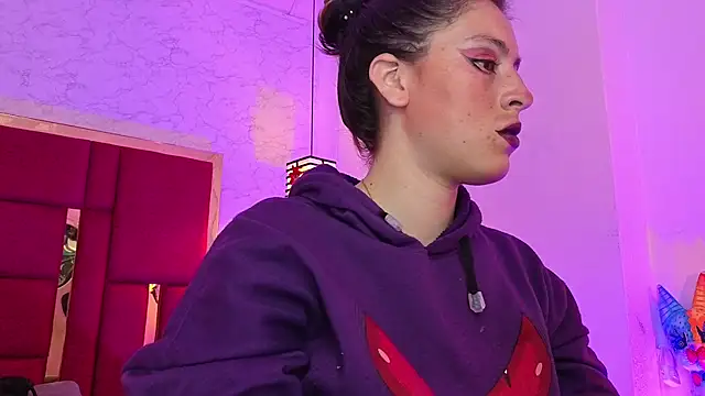 moon_winy Adlı Modelin Canlı XXX Sohbeti