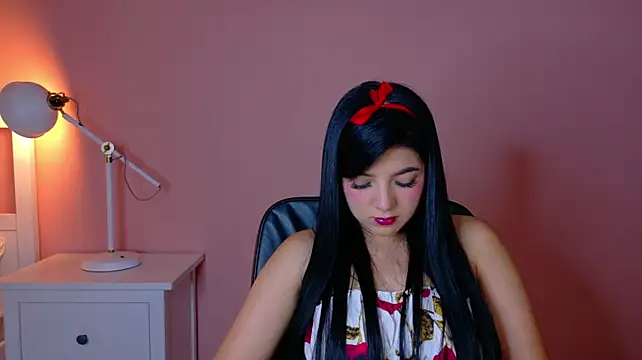 MiiaaVelvett__ XXX чат на живо