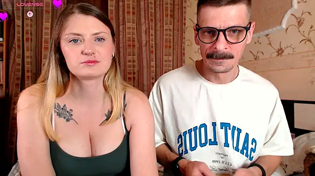 CozyCurves' Webcam Show
